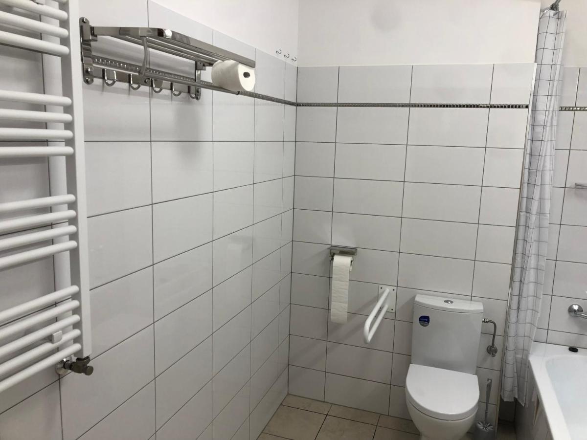 Jn Rzeczna 4 *